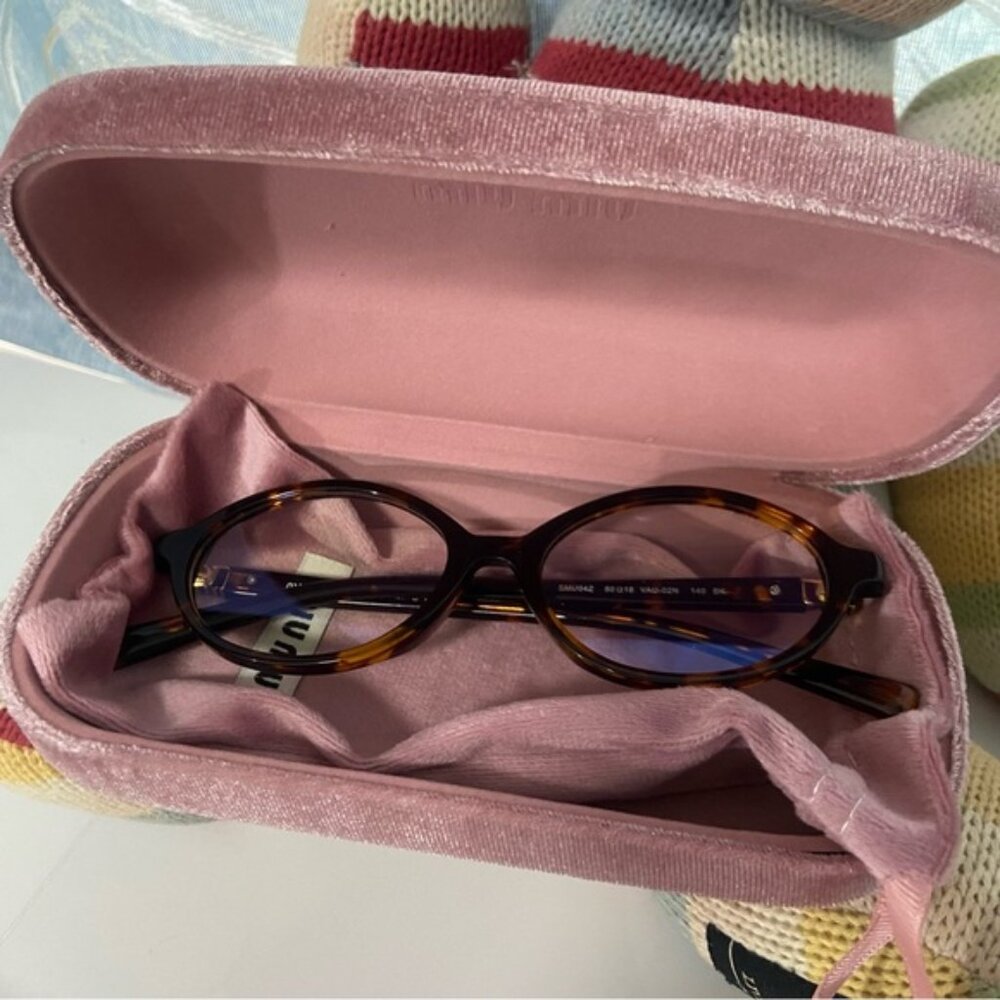 Women’s Miu Miu Glasses with box 🕸️🕸️